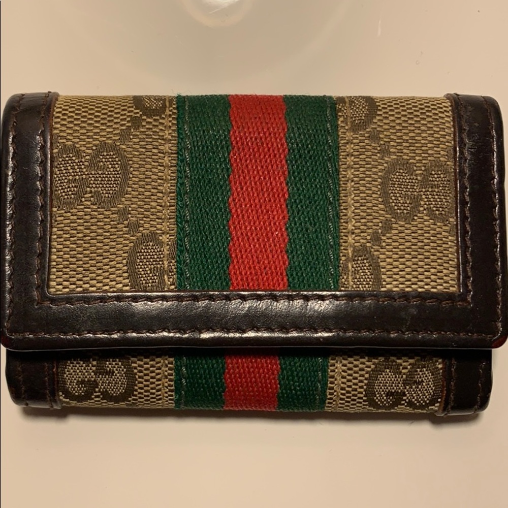 Authentic vintage Gucci keyholder